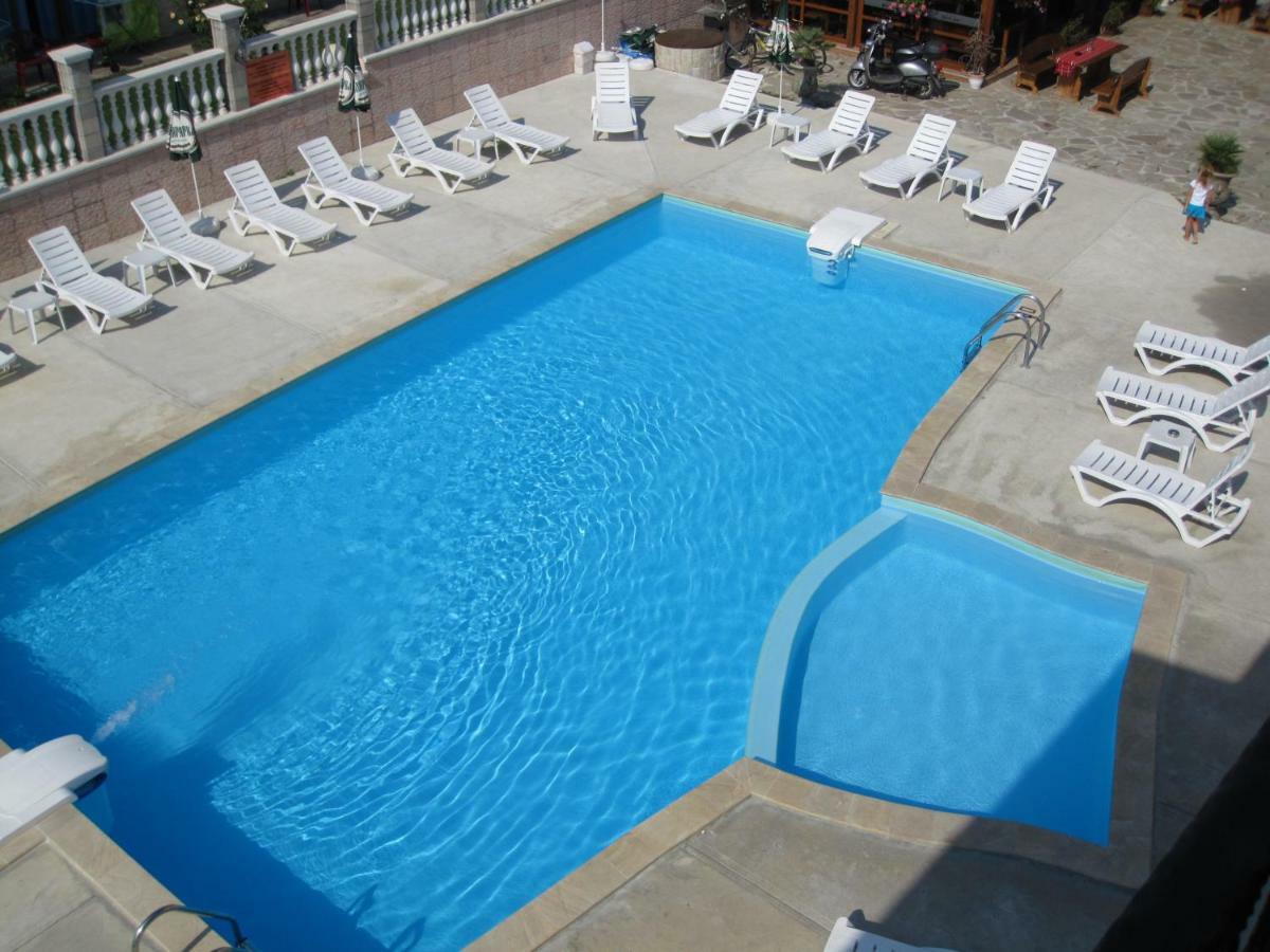 Hotel Black Sea - Breakfast, Pool & Free Parking Obzor Exterior photo